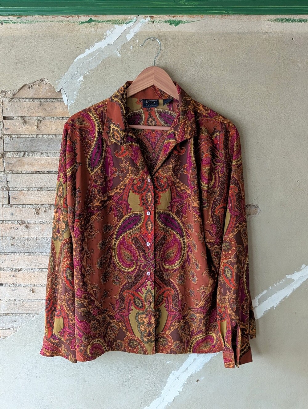 Vintage Paisley Button-Down Shirt in Burgundy Tones